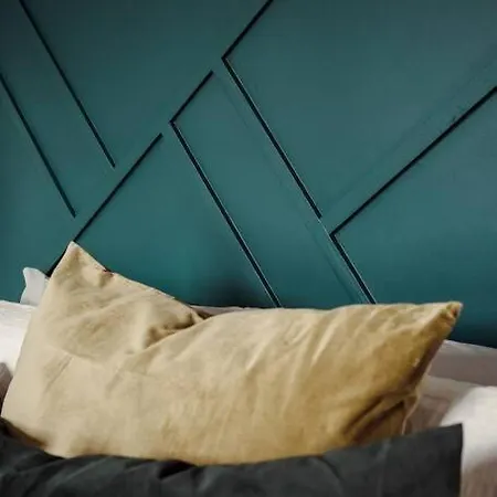 Artistic Hideaway Within York's Ancient Walls Holiday home