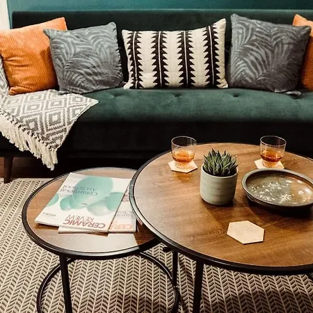 Artistic Hideaway Within York's Ancient Walls Holiday home